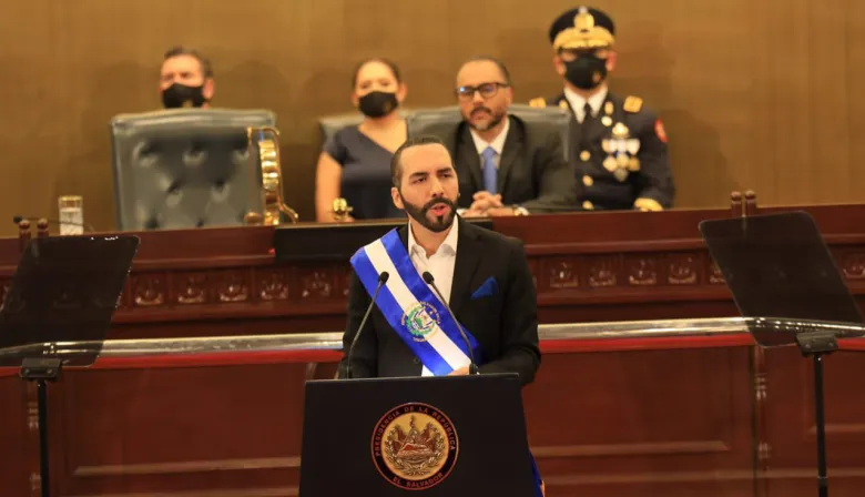 Cambios en El Salvador: la Asamblea aprueba reelección indefinida