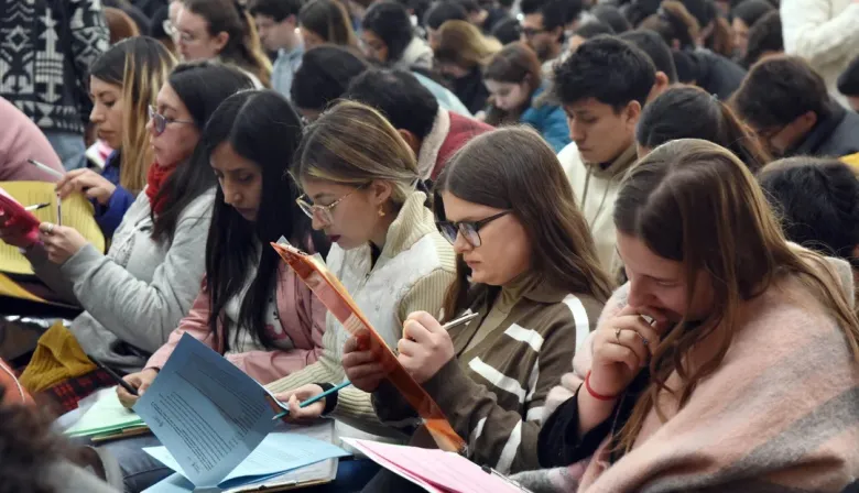 Argentina endurece requisitos para médicos extranjeros: conocé los detalles