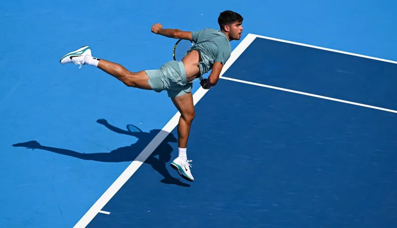Alcaraz vuelve con victoria y extiende su racha en Masters 1000