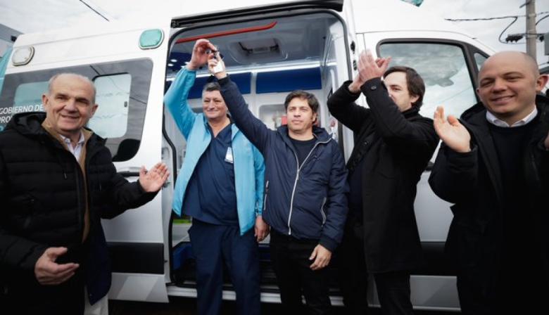 Axel Kicillof lanza una advertencia a Milei en plena campaña