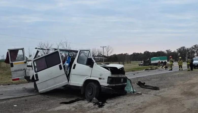 Tragedia en Córdoba: muerte y heridos en un choque frontal