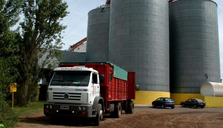 Gasoil, tasas y dólar: el combo que disparó el costo del transporte en julio