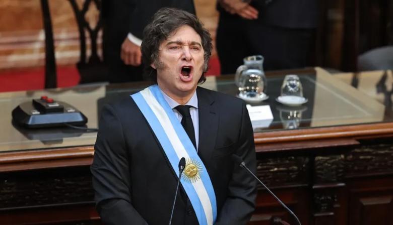 Milei vetó aumentos a jubilados, moratoria previsional y emergencia en discapacidad