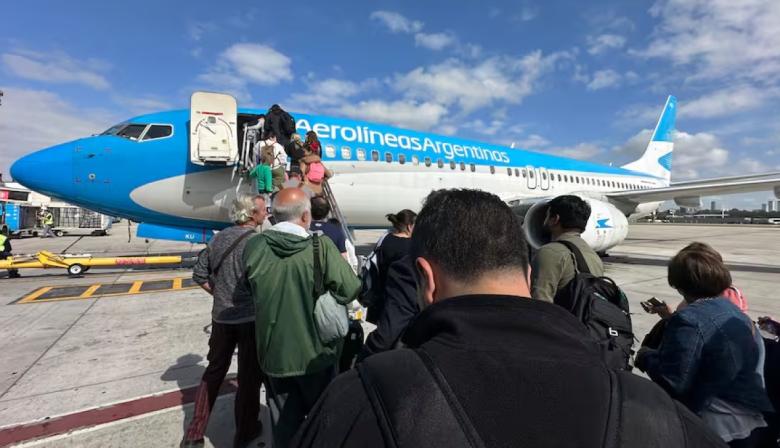 Segunda jornada de huelga aérea afecta a más de 15 mil pasajeros