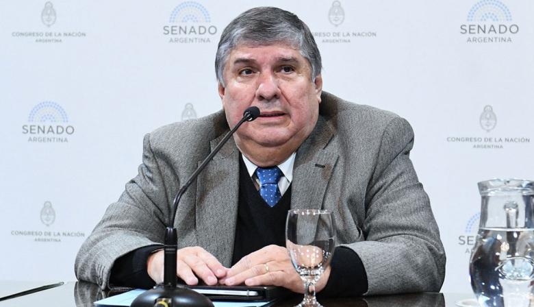 Mayans cuestiona a Milei: “No sabe dónde está parado”