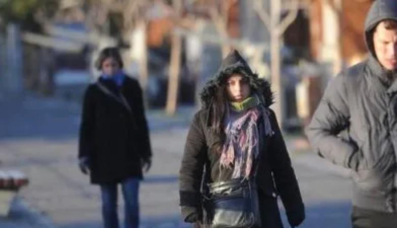 El miércoles llega con un frente frío de hasta 11 grados menos