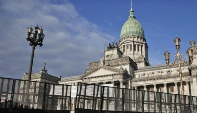 Operativo especial en Diputados ante la tensa sesión