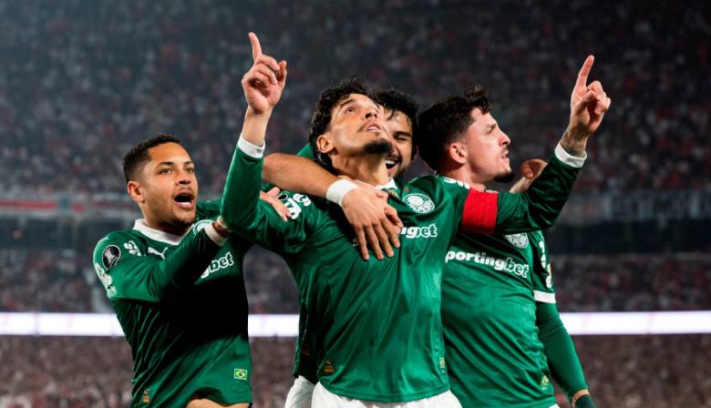 Palmeiras sorprendió a River y se llevó un triunfo clave del Monumental