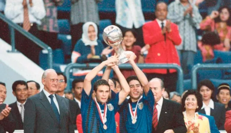¿Cuántos jugadores llevó Boca Juniors a los Mundiales Sub 20 de la FIFA?