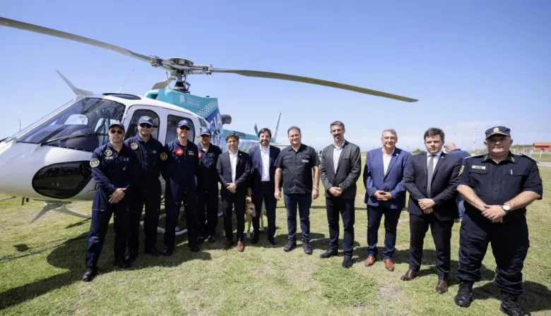 Kicillof excluye de los vuelos oficiales a pilotos formados y contrata monotributistas