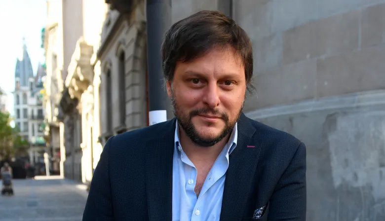 Leandro Santoro exige un aporte extraordinario a cerealeras tras la quita de retenciones