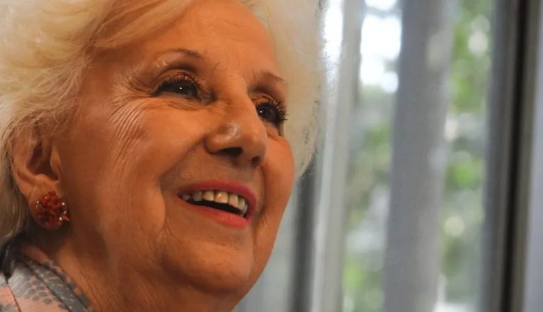 Internaron a Estela de Carlotto por un cuadro de intoxicación "no grave"