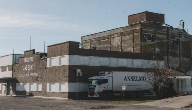 Piden la quiebra para frigorífico emblema de Tres Arroyos: “Nos cayó como un balde de agua fría”