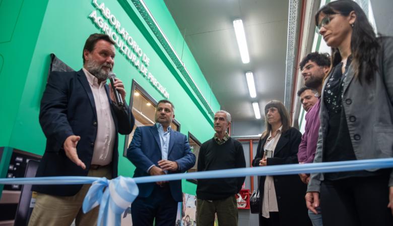La UNLZ inauguró el primer laboratorio de Agricultura de Precisión del país