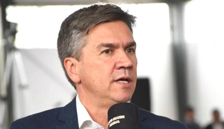 Zdero en el ojo de la tormenta: ¿qué hay detrás de la suspensión salarial?