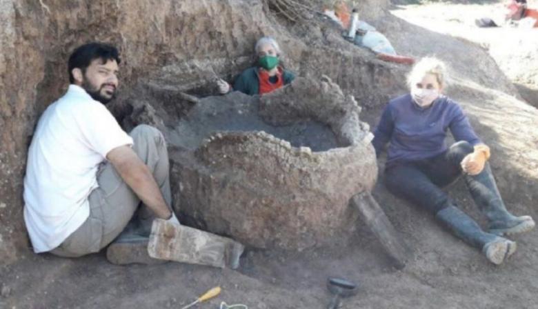 Entre Ríos: rescatan restos fósiles de un gliptodonte en una zona rural de Líbaros