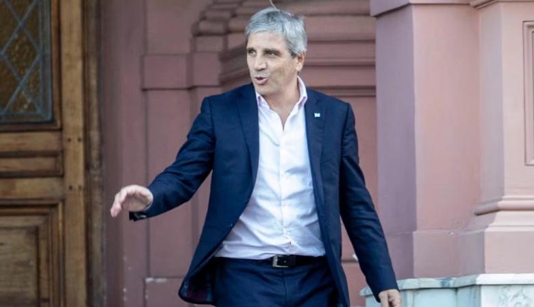 Caputo acusa al Congreso: “Quieren voltear al Presidente y recuperar su negocio”