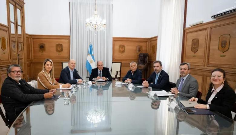 El Gobierno convoca al Consejo de Mayo para discutir la agenda tributaria de Milei 2026