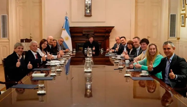Milei reúne a su Gabinete tras el apoyo de Trump y el escándalo Espert
