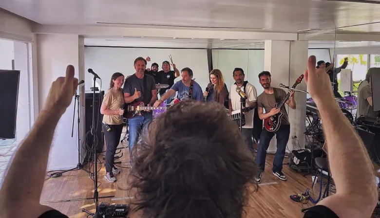 Milei ensaya su “banda presidencial” mientras crece la polémica por Espert