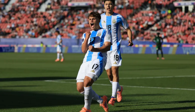 Argentina goleó a Nigeria 4-0 y espera por México en cuartos del Mundial Sub-20 en Chile