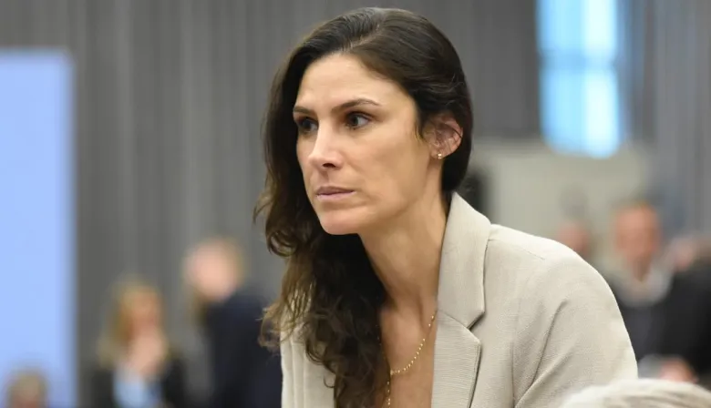 Una legisladora salteña tuvo un ataque de nervios al exigir el desafuero de un diputado K