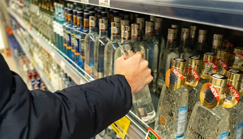 Prohíben la venta de alcohol desde las 20 del sábado hasta las 21 del domingo