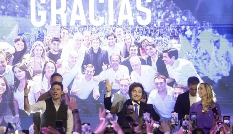 Milei ratificó el “Triángulo de Hierro” y anticipó cambios en el Gabinete