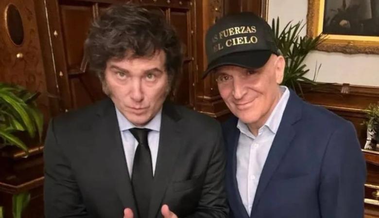 Milei y Espert eligieron medios amigos para contener la crisis