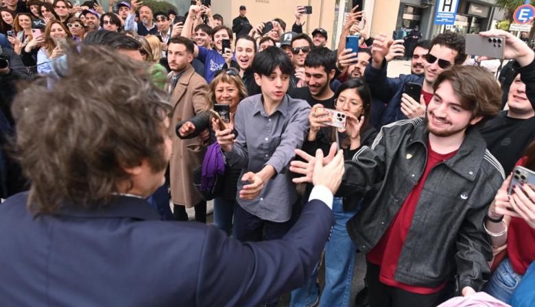 Milei saldrá a recorrer el interior del país y buscará una nueva foto con Donald Trump
