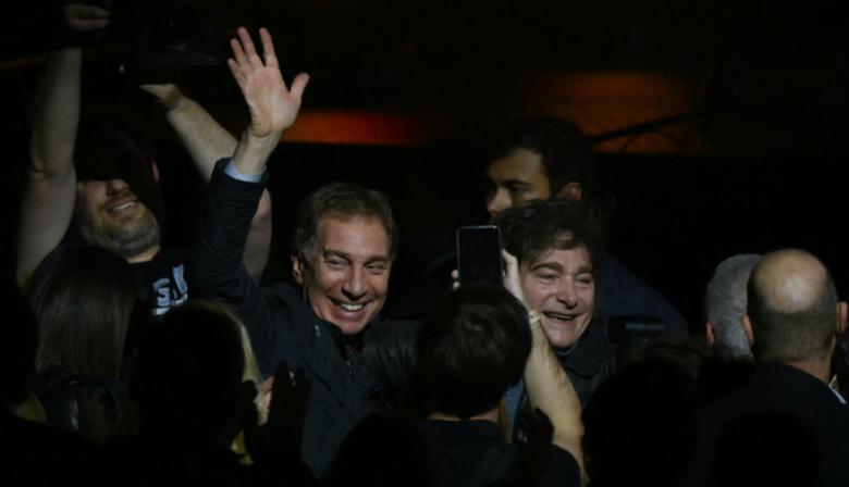 Encuesta revela quién lidera la carrera electoral en Buenos Aires