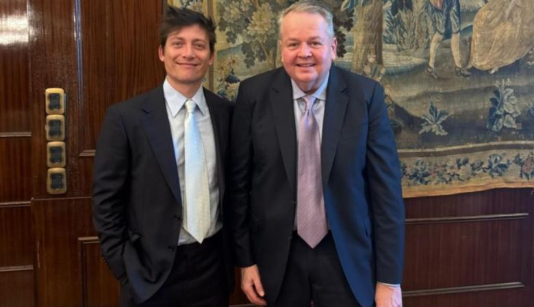 Barry Bennett pidió reformas y elogió el vínculo con Santiago Caputo