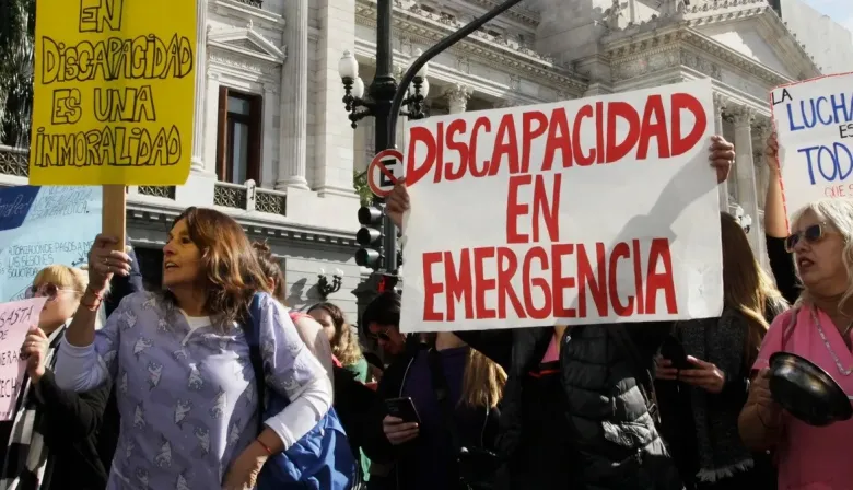 Discapacidad en emergencia: denuncian cierres de centros y aumento insuficiente