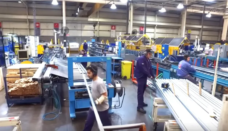 Construcción repunta sin compensar, pero la industria no levanta