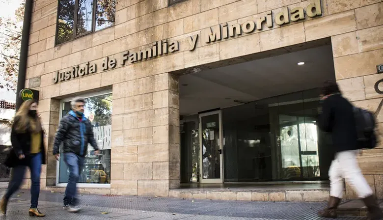 Mendoza: una madre denuncia que un organismo estatal retiene a su hija y no le dice dónde está
