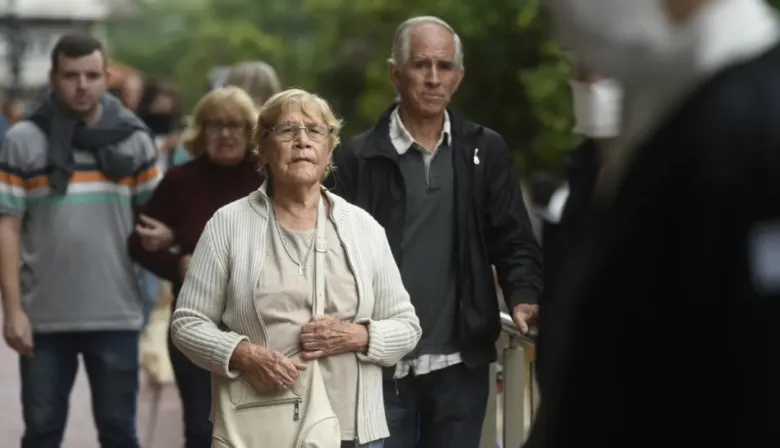 Jubilados solo tendrán aumentos por inflación y sin mejora del bono