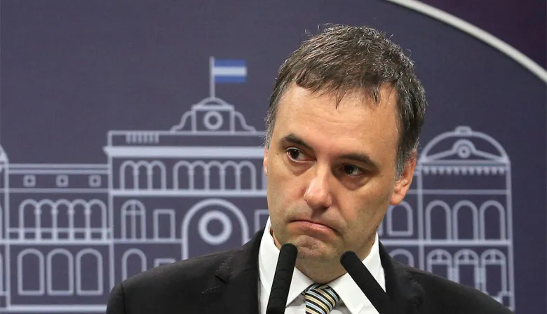 Manuel Adorni, de sindicalista frustrado a funcionario