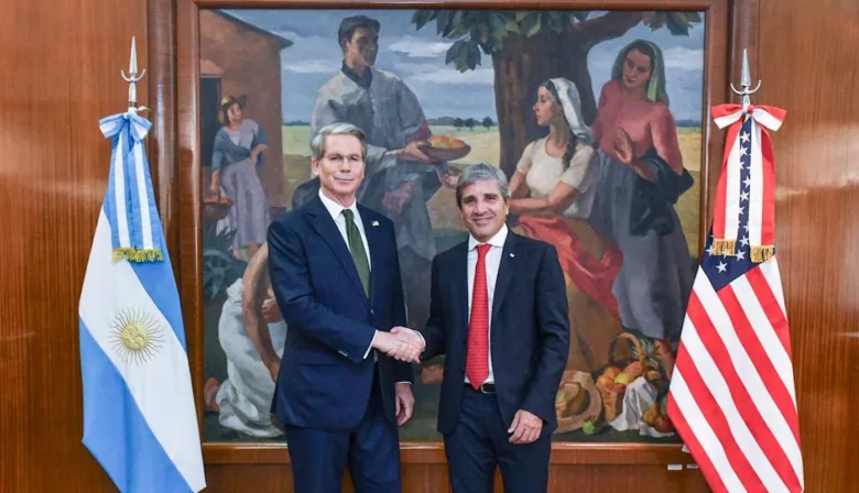 Demasiado serviles y en contra del pueblo