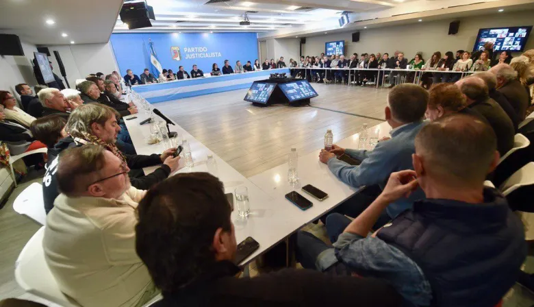El PJ se reúne para unificar postura frente a las reformas de Milei