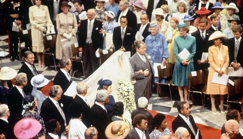 Por qué Camilla no vistió de blanco en su boda: la historia detrás del protocolo