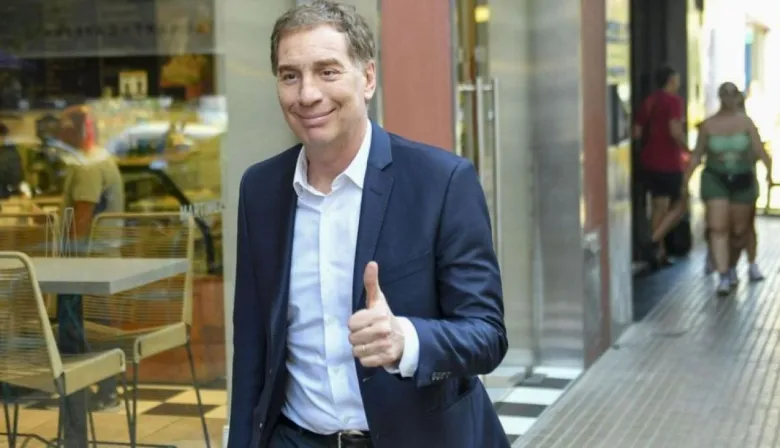 Santilli no se toma el feriado: visita clave a Gerardo Zamora