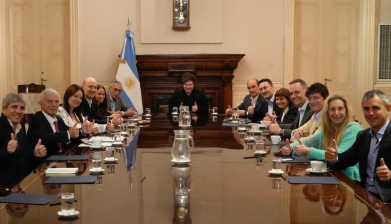 Milei relanza su gestión con reunión de gabinete y caras nuevas