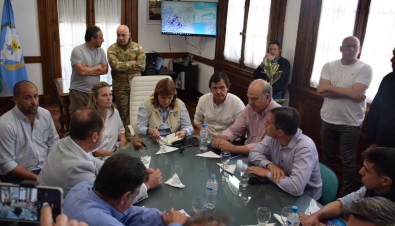 Fondos por $1.900 millones, máquinas y créditos: la promesa de Bullrich a los productores inundados 