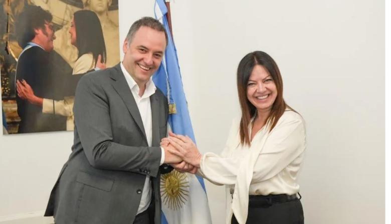 Adorni busca ordenar el Gabinete con reuniones mano a mano con los ministros