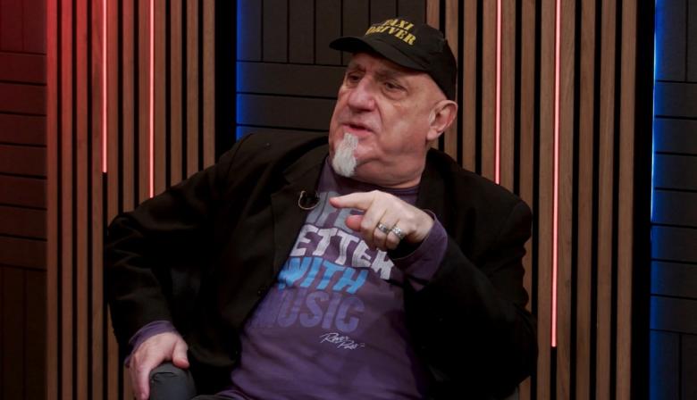 Juan Acosta entre política, fama y vacío existencial: “O te hacés famoso o morís nervioso”