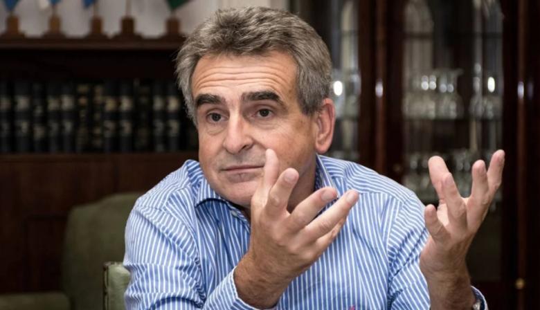 Rossi alerta por derrumbe salarial y crisis en las Fuerzas Armadas