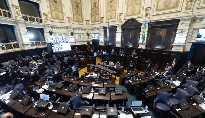 "La provincia de Buenos Aires no necesita más cargos ni más gasto político"