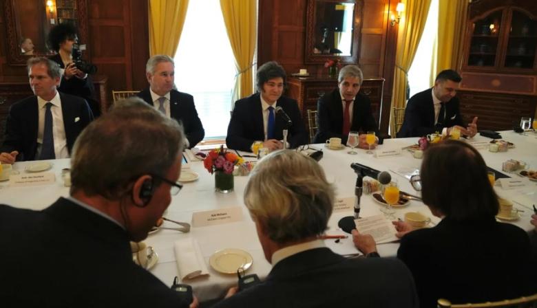 Milei impulsa inversión argentina en Nueva York ante grupo selecto de empresarios