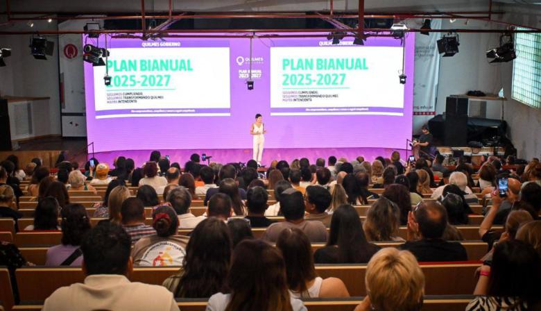 Mayra Mendoza deja Quilmes con un megaplan antes de partir a la Legislatura