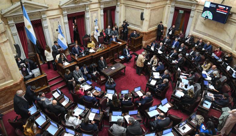 EN VIVO: Asumen 23 senadores electos y sigue trabado el caso Villaverde